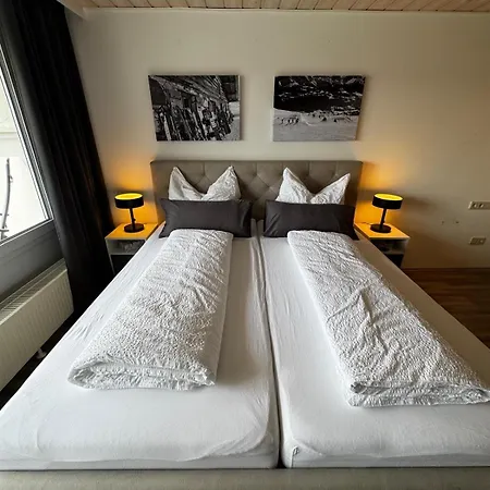 아파트 Allgaeuauszeit Mit Bergblick - Sauna - Balkon *